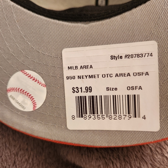 Baseball Cap - Picture 7 of 8